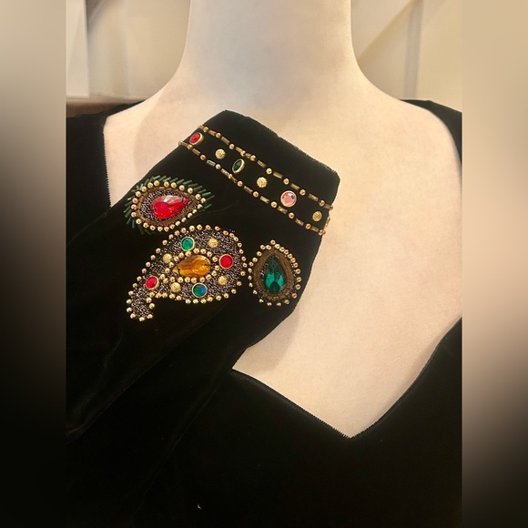 Black Velvet Sweetheart Dress, Vintage - Picture 4 of 13